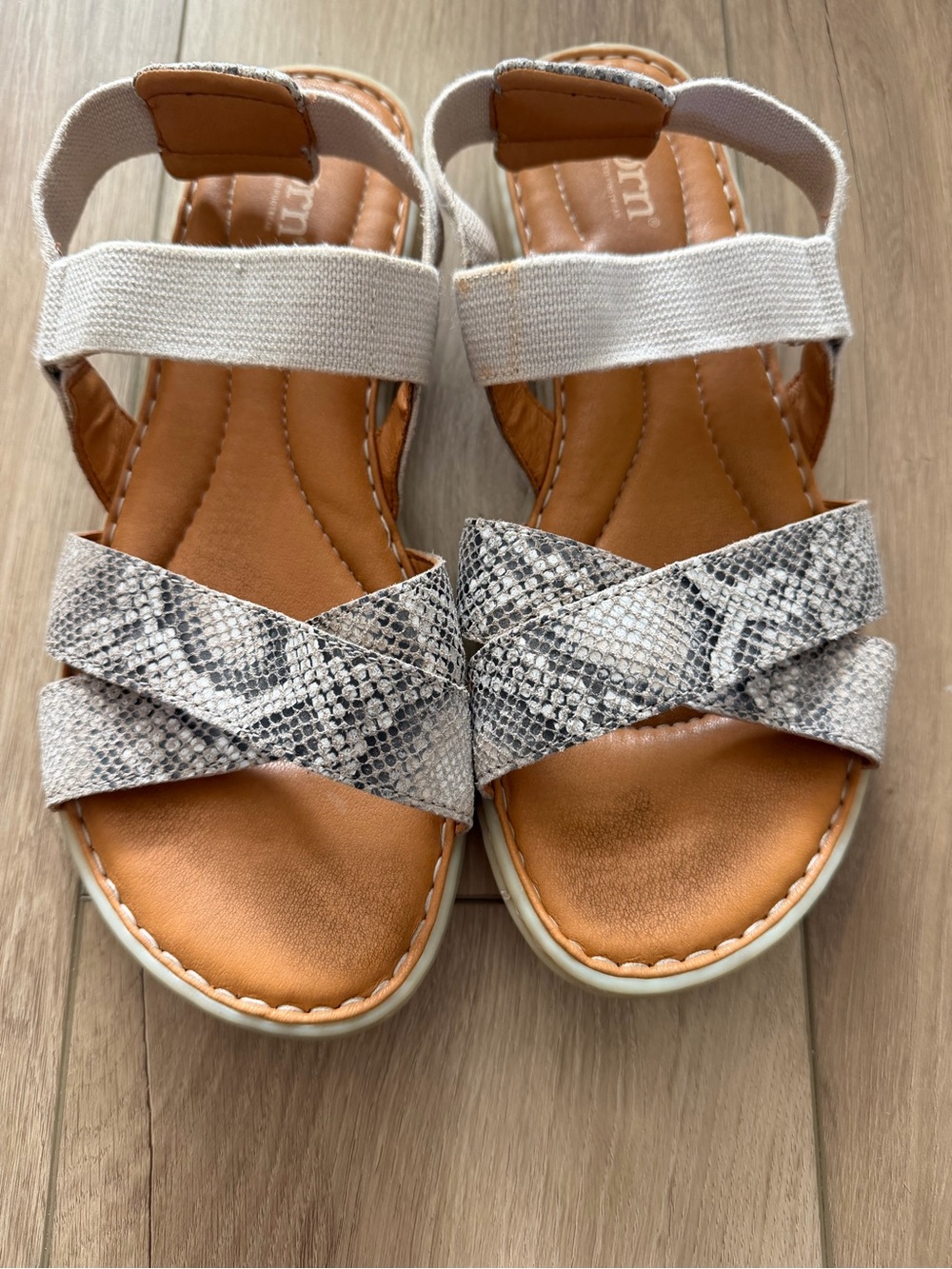 Women’s Born SPRINGS White Snake-Print Elastic Strap Sandals 9 (Euro 40.5)